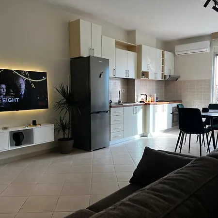 Sunset Charm Retreat With Panorama View Tirana