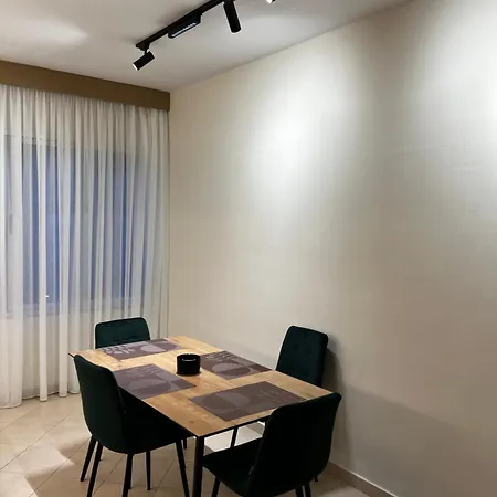 Sunset Charm Retreat With Panorama View Apartamento *