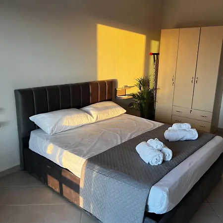 Daire Sunset Charm Retreat With Panorama View *